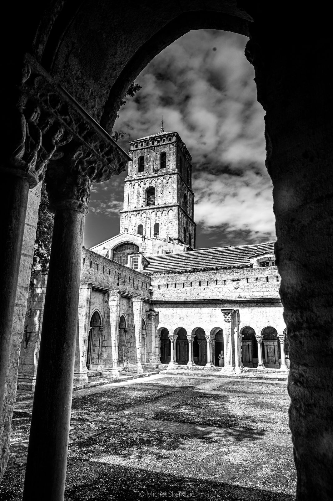 Le clocher Saint-Trophime